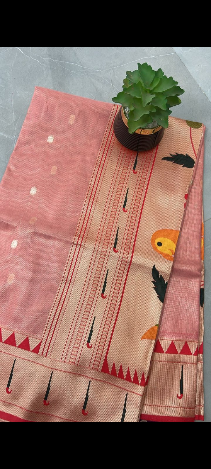 Bamboo silk jamdani pallu Pink - Image 2